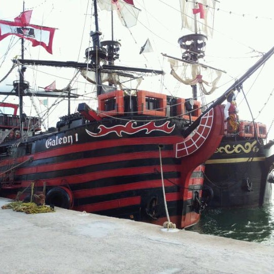 3/12/2012 tarihinde Fuga D.ziyaretçi tarafından Captain Hook Pirate Ship'de çekilen fotoğraf
