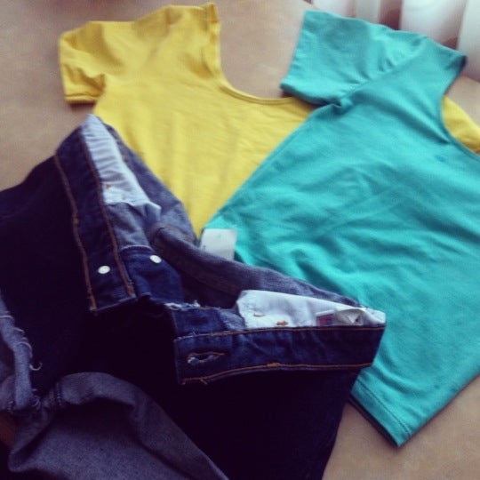 American Apparel (Now Closed) Clothing Store in Toronto