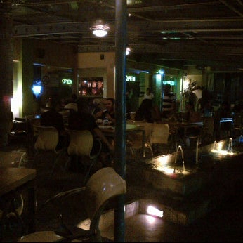 2/9/2012 tarihinde Alfred C.ziyaretçi tarafından Beirut Café'de çekilen fotoğraf