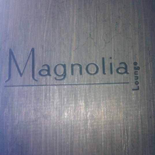 3/24/2012 tarihinde Ray W.ziyaretçi tarafından Magnolia Lounge'de çekilen fotoğraf