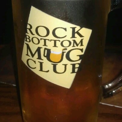 6/17/2012 tarihinde John C.ziyaretçi tarafından Rock Bottom Restaurant &amp; Brewery'de çekilen fotoğraf