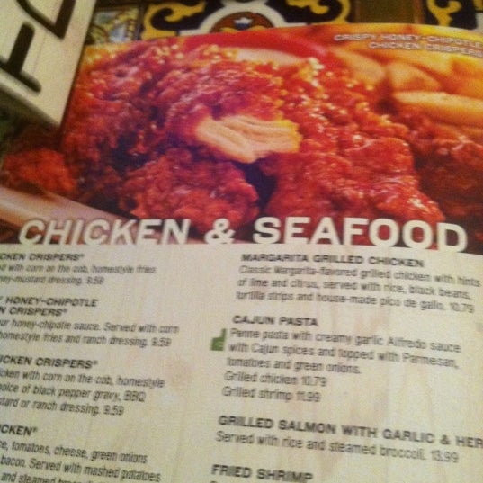 Photo taken at Chili&#39;s Grill &amp; Bar by Chantha C. on 5/5/2012