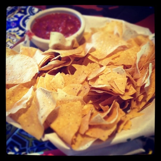 Photo taken at Chili&#39;s Grill &amp; Bar by Erika M. on 5/29/2012