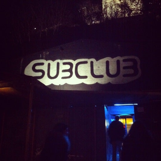รูปภาพถ่ายที่ Subclub โดย Lucka H. เมื่อ 2/16/2012