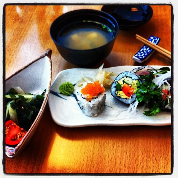 Domo кемерово меню. Domo роллы. домо роллы. суши кафе в сыктывкаре. ресторан зеферино владивосток.