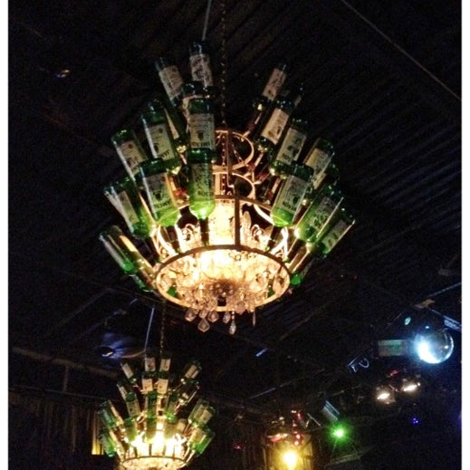 Снимок сделан в Mahoney&#39;s Pub &amp; Grille пользователем Patrick W. 7/6/2012