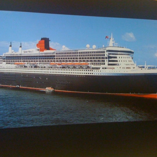 Торговый центр круиз. Мц круиз комендантский проспект. Комендантский проспект мебельный центр круиз. Тц лайнер. Тц круиз спб комендантский.