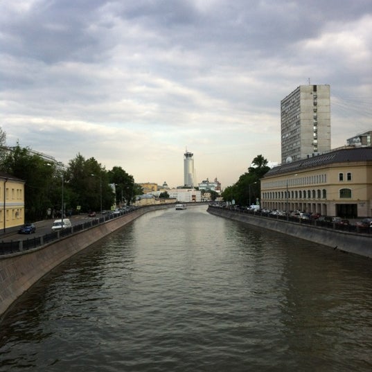 Комиссариатский мост москва