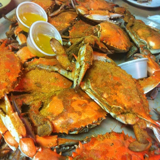 Foto tirada no(a) Blue Ridge Seafood por Gina T. em 7/7/2012
