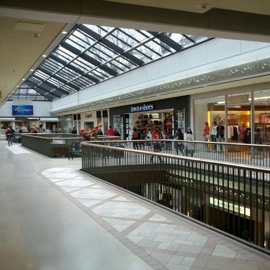 Photos At Cf Rideau Centre Byward Market Parliament Hill 53 Tips