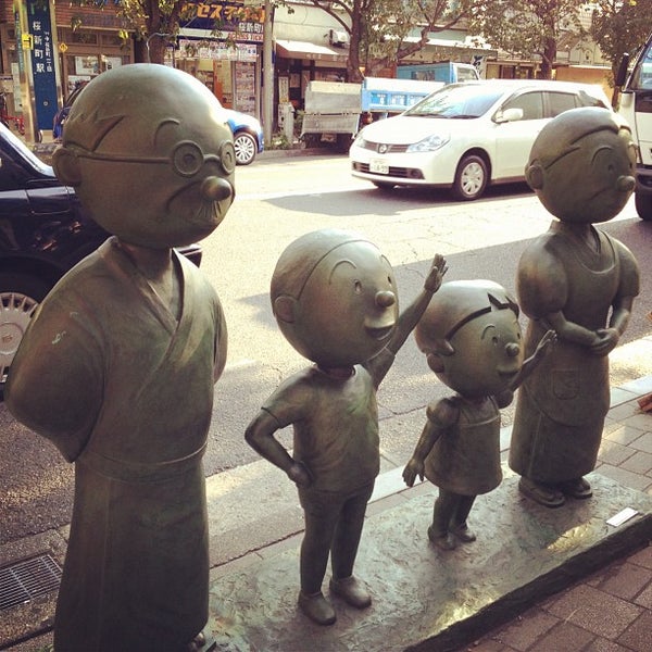 サザエさん一家の銅像 Public Art サザエさん一家の銅像 Public Art