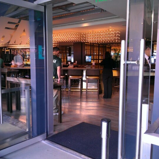 Jets VIP Green Room Wine Bar