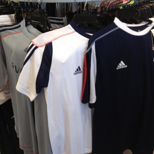 Adidas outlet best sale kittery