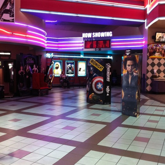 รูปที่ Regal Avenues 4DX & RPX โรงภาพยนตร์มัลติเพล็กซ์ ใน Baymeadows