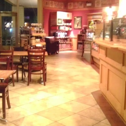 Photo taken at The Coffee Bean &amp; Tea Leaf by Ryan L. on 9/10/2012