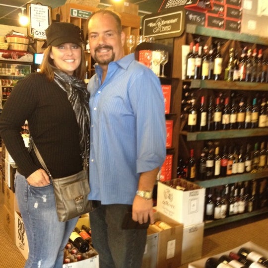 Photo taken at Peabody&#39;s Wine &amp; Beer Merchants by Lawrence H. on 2/18/2012