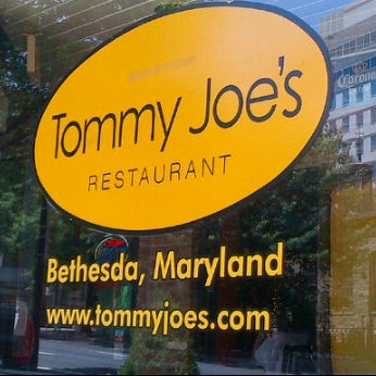 Foto tirada no(a) Tommy Joe&#39;s por Joe C. em 6/7/2012