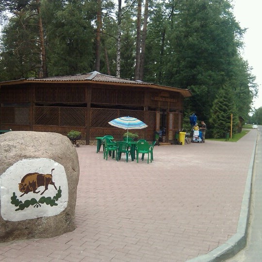Парк кафе Лесная Поляна Мстихино