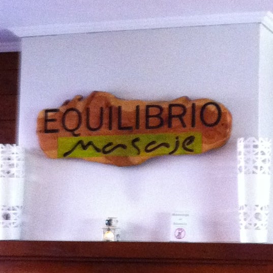 Photo taken at Equilibrio Masaje Spa Las Condes by Maria Jose V. on 5/23/2012