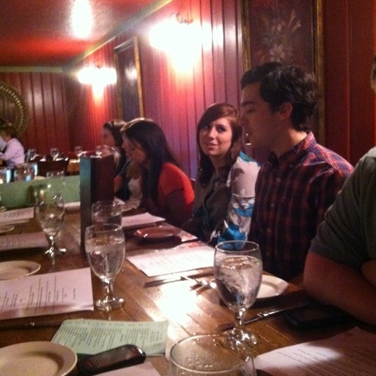 Foto diambil di Blue Heron Restaurant &amp; Sushi Bar oleh Anna Lauren M. pada 4/18/2012