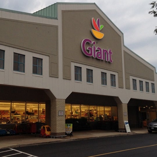 Giant Franklin Farm Herndon, VA