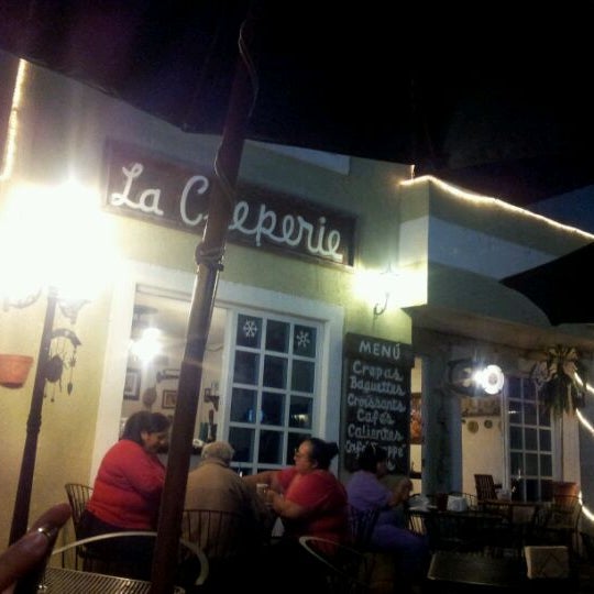5/30/2012 tarihinde Jimmy J.ziyaretçi tarafından La Creperie'de çekilen fotoğraf