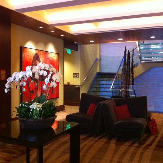 Das Foto wurde bei Hotel 1000, LXR Hotels &amp; Resorts von Weera C. am 7/3/2012 aufgenommen