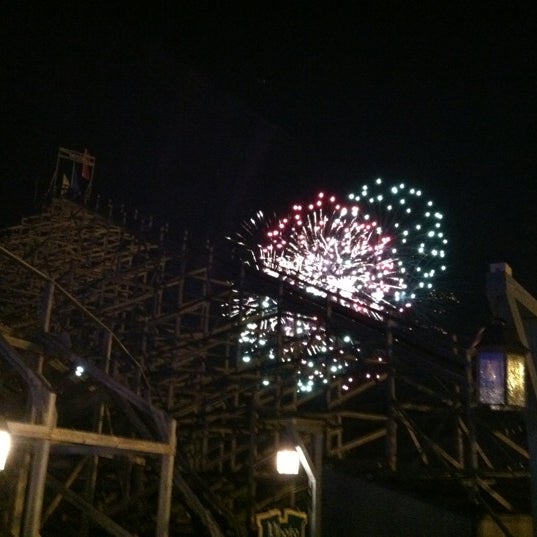 Photo taken at Funtown Splashtown USA by Nicole on 9/4/2012