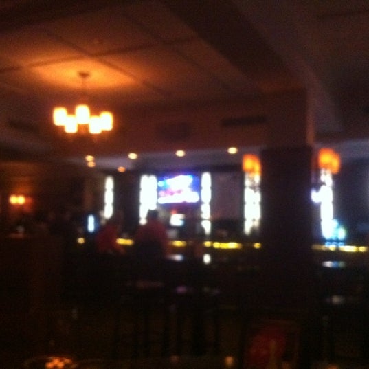 Photo prise au Butterfield 8 Restaurant &amp; Lounge par @Innadio le2/26/2012