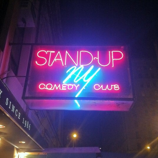 Foto diambil di Stand Up NY oleh James D. pada 6/24/2012