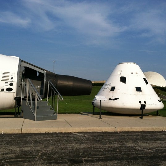 8/26/2012에 Rebekah C.님이 Armstrong Air &amp; Space Museum에서 찍은 사진