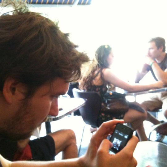 5/27/2012 tarihinde David D.ziyaretçi tarafından Effy&#39;s Cafe'de çekilen fotoğraf