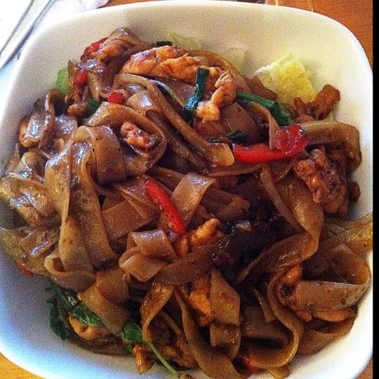 They have the best Pad Kee Mao aka Drunken Noodle I've tried in Nola (Cafe Equator is a close 2nd). When they tell you it's "really" spicy, it's really spicy! Also, try the Kung Ka Borg appetizers.