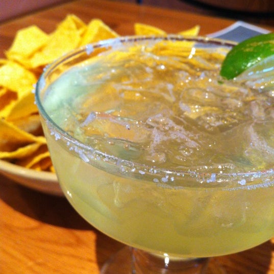 รูปภาพถ่ายที่ Tequila Joe&#39;s Mexican Kitchen โดย Kiley V. เมื่อ 6/20/2012