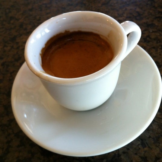 Photo taken at Peet&#39;s Coffee &amp; Tea by Linus L. on 7/14/2012