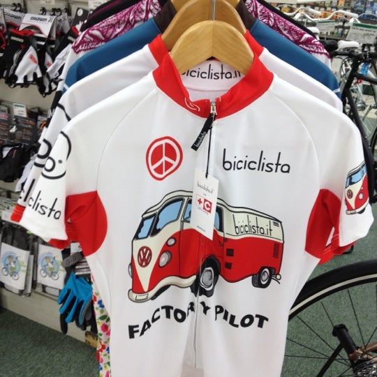 Photos at 東急ハンズ (Now Closed) - Hobby Shop in 中央区