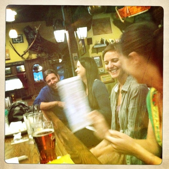 6/11/2012にKatherine B.がScruffy Murphy&#39;s Irish Pubで撮った写真