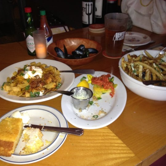 If you're feeling just apps the mussels, fried oysters, and fritto pie are incredible!!