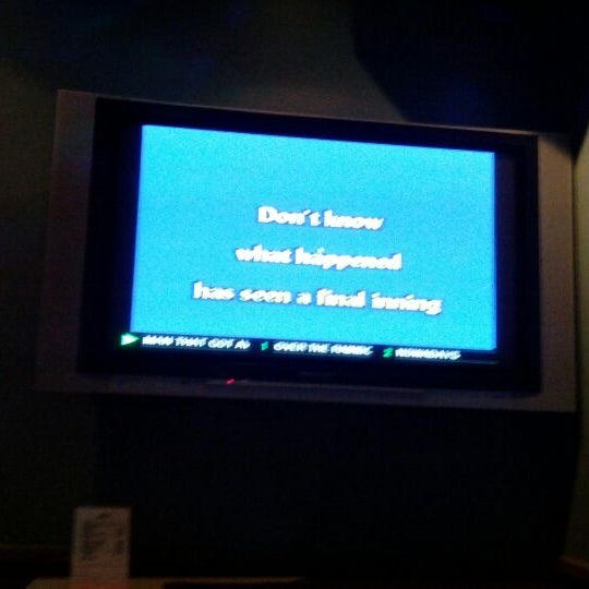 รูปภาพถ่ายที่ Karaoke One 7 โดย Ryan W. เมื่อ 3/26/2012