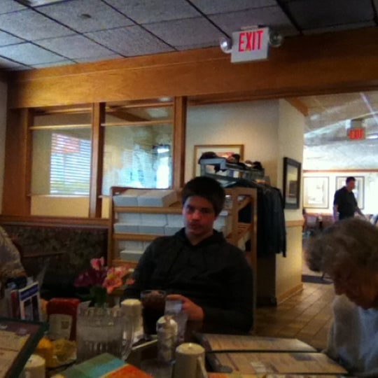 5/10/2012 tarihinde jason m.ziyaretçi tarafından Joseph&#39;s Family Restaurant'de çekilen fotoğraf