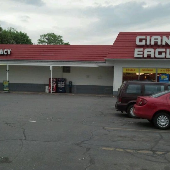 Giant Eagle Supermarket - Supermarket 