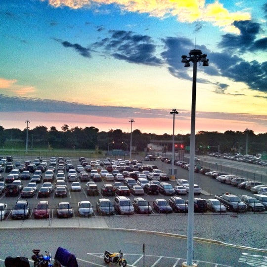 JFK AirTrain Lefferts Boulevard Airport Tram in Queens
