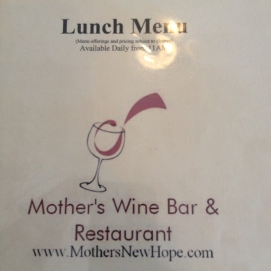 Снимок сделан в Mother&#39;s Wine Bar &amp; Restaurant пользователем Linda K. 5/12/2012