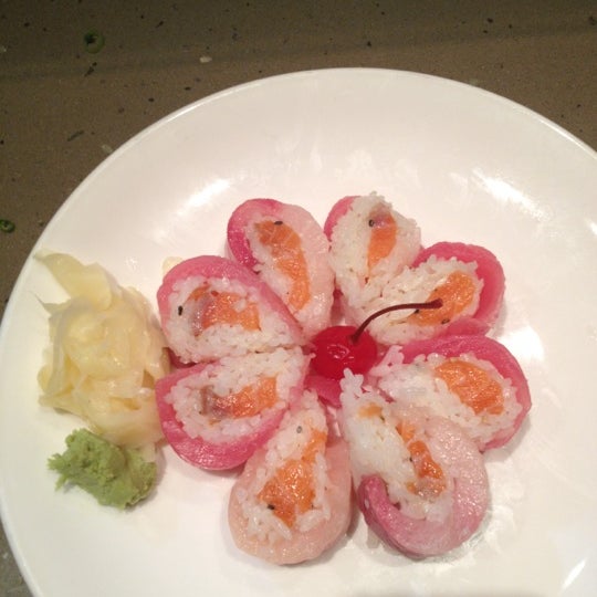 6/9/2012에 Gimena G.님이 Barracuda Sushi에서 찍은 사진