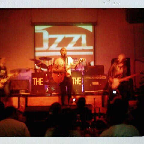 3/4/2012にEvolucion RockがOzzy Bar Rockで撮った写真