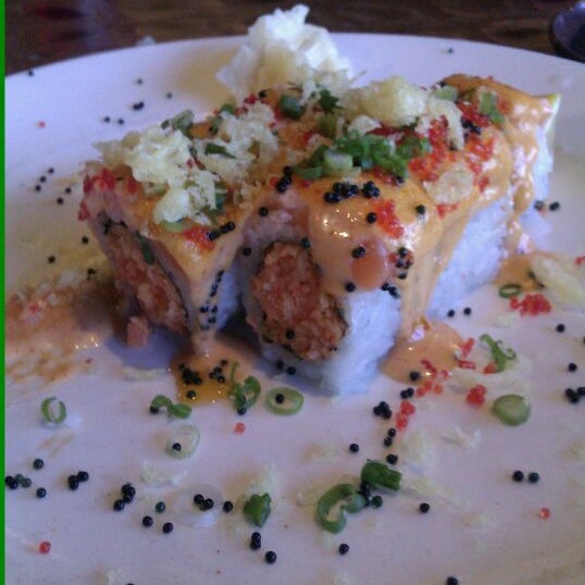 5/17/2012에 Jenn A.님이 Ah-So Sushi &amp; Steak Restaurant에서 찍은 사진