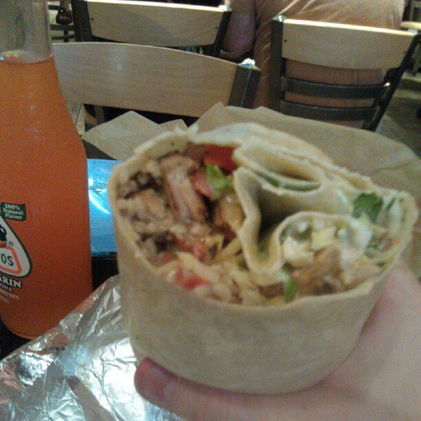 Photo taken at Cabo Fresh Mexican Grill by Patrick L. on 7/29/2012