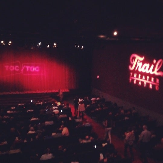 Foto tirada no(a) Teatro Trail / Trail Theater por Oscar M. em 3/4/2012