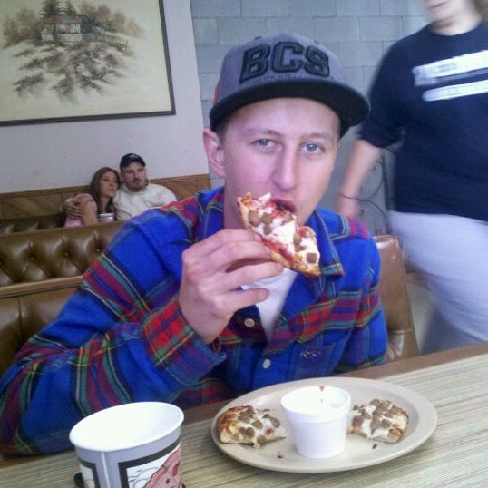 Famous Pizza (Now Closed) Ware Shoals, SC