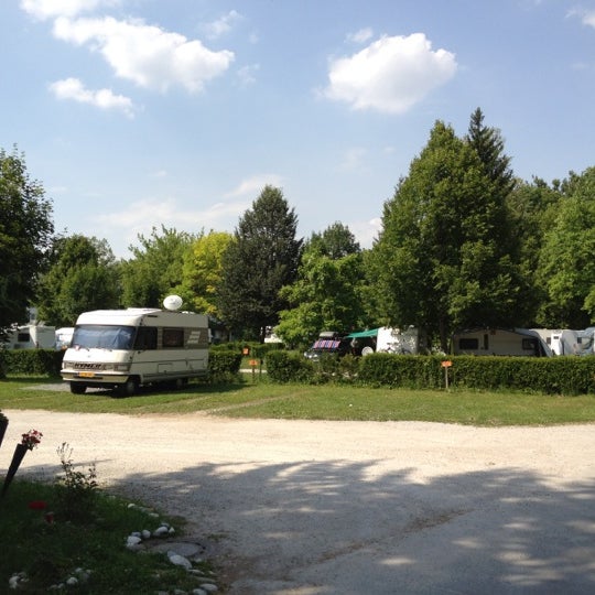 รูปภาพถ่ายที่ Ljubljana Resort Hotel &amp; Camp โดย Menno v. เมื่อ 6/21/2012